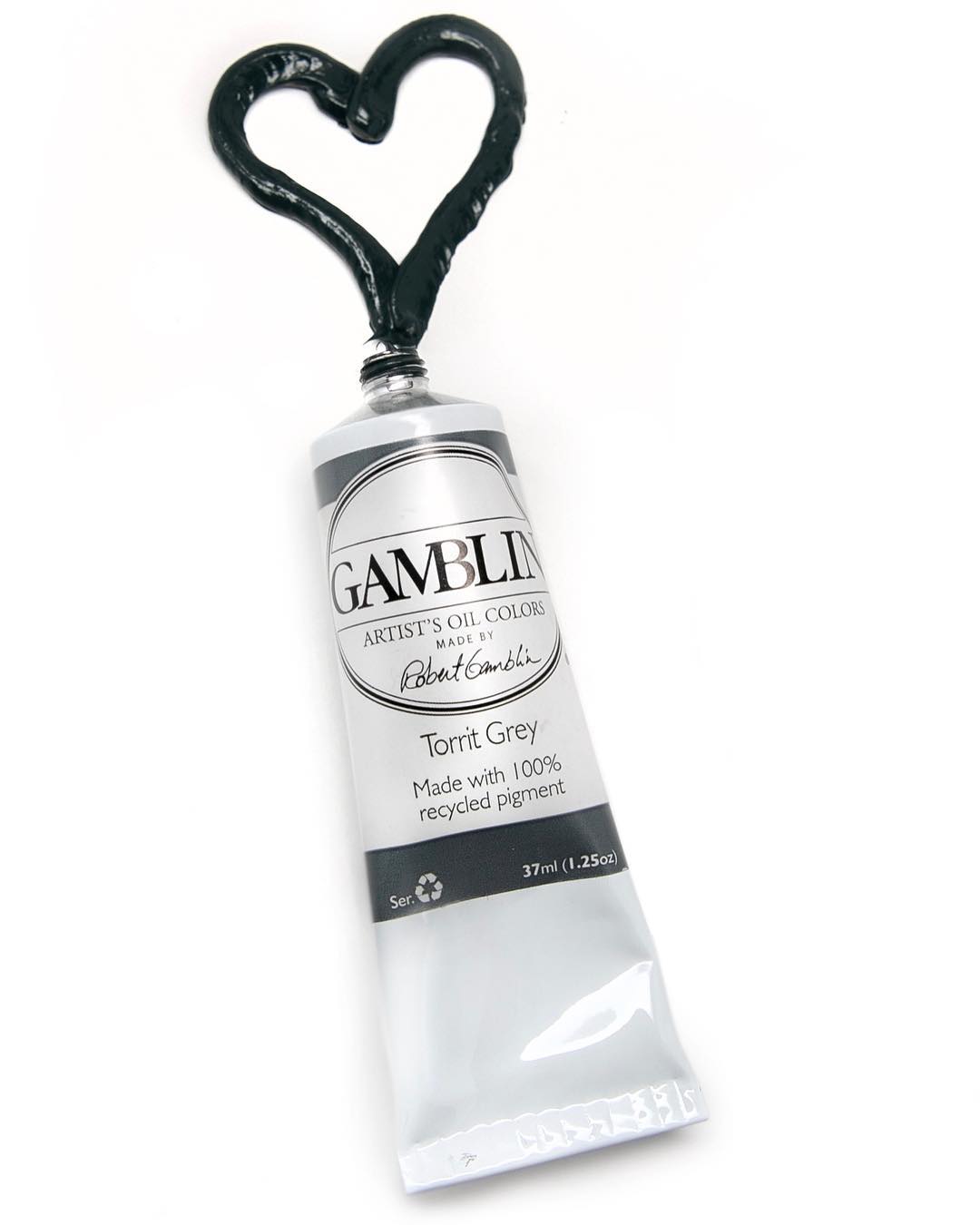 56358425_23070907026640 Gamblin Torrit Grey Sample