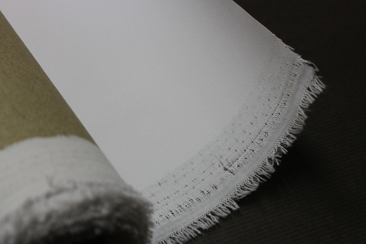 Grundiertes Polyester AIDA 290g 2.10m breit Nr.2415